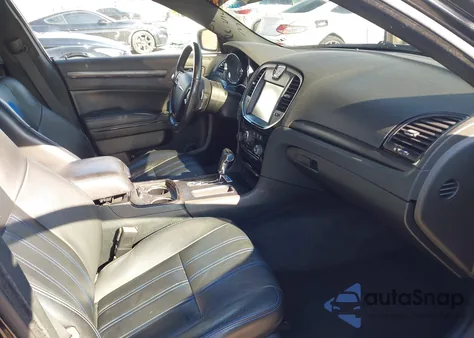 2012 Chrysler 300 S V8 из США, поврежденный, VIN 2C3CCADT6CH315274